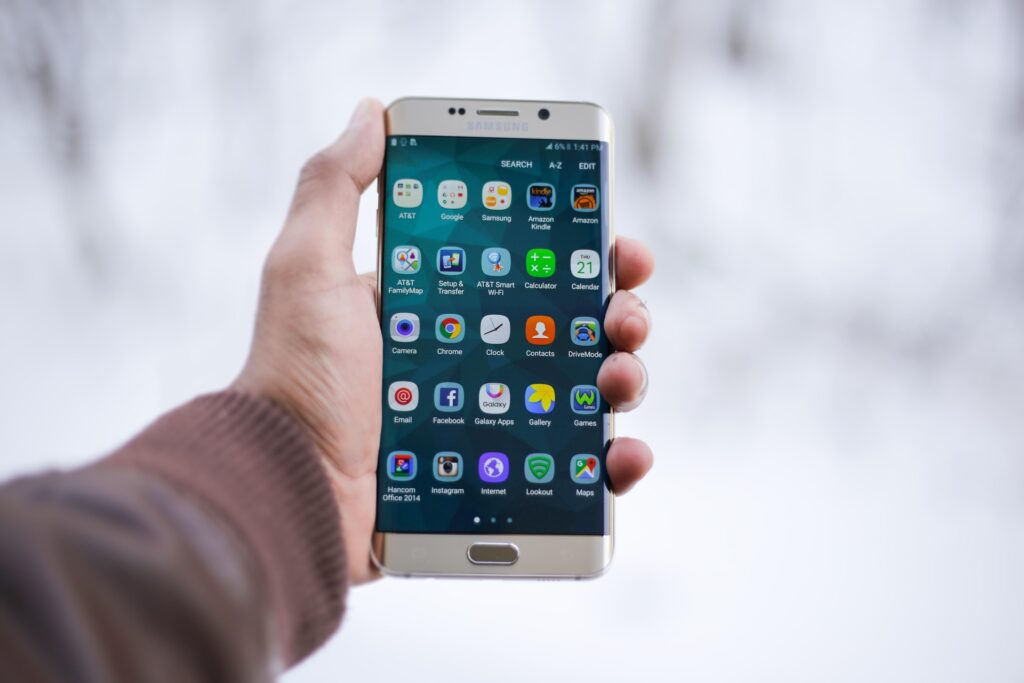 Preventing fast mobile internet data drain on smartphones